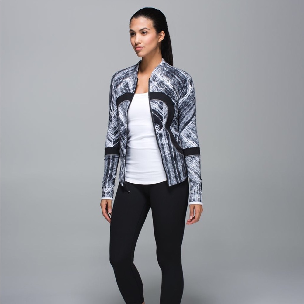 LULULEMON RARE Find your Bliss Reversible Sweater